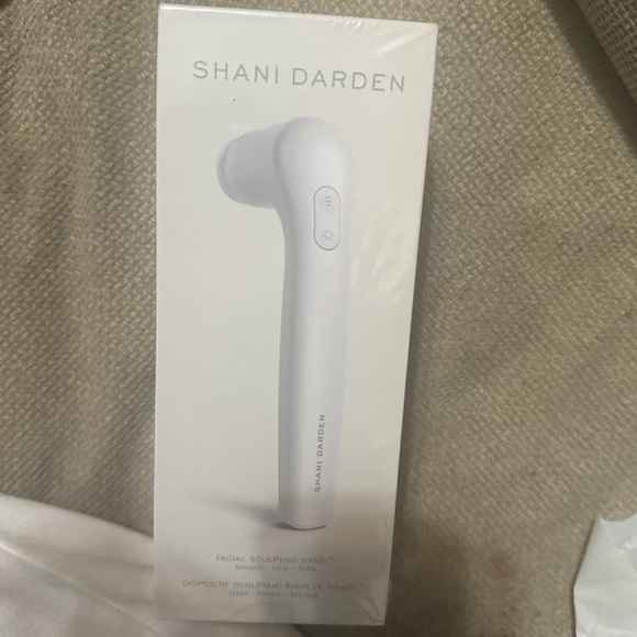 SHANI DARDEN Facial Sculpting Wand - Picture 3 of 3